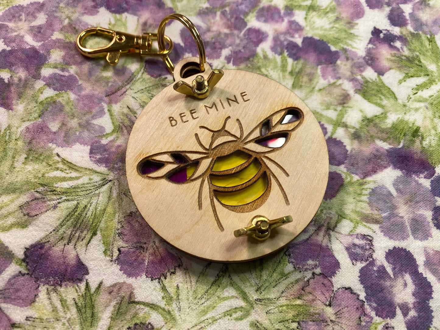 Pocket-size Bumble Bee Flower Press Keychain